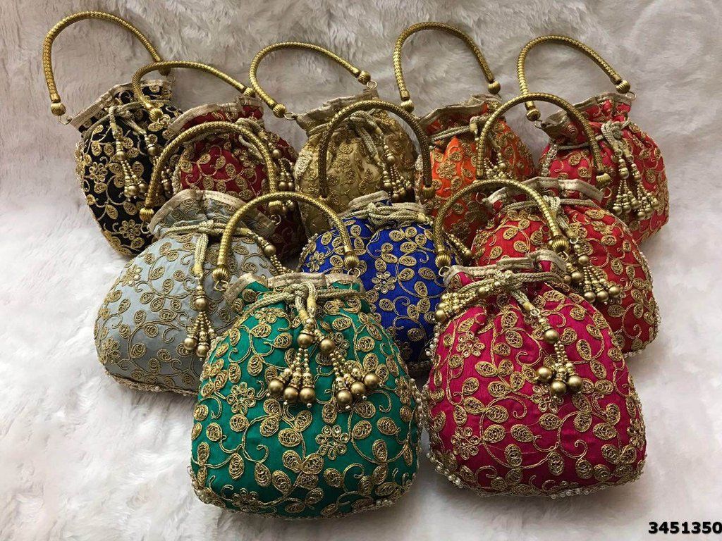 10+ Unique Indian Wedding Favours for guests