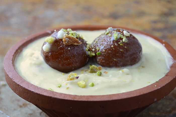 Rabdi Gulab Jamun - Must-have dessert in Wedding Reception
